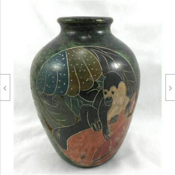 Etched Ceramic Vase Nicarauguan Monkey Butterfly & Turtle Design 6" Tall - Picture 1 of 5